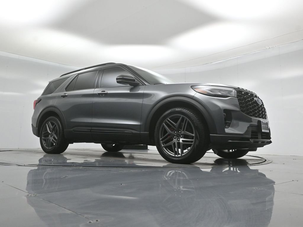 Certified 2025 Ford Explorer ST w/ Sun And Sound Package AWD/4WD image 3