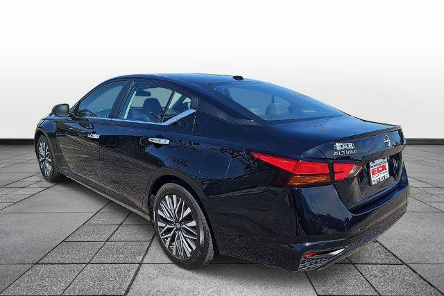 Used 2024 Nissan Altima 2.5 SV FWD image 7
