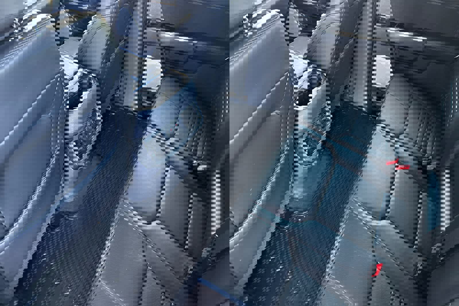 Certified 2025 Ford F350 Platinum w/ Tremor Off-Road Package image 4