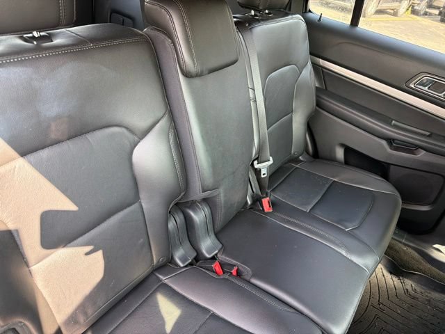Certified 2018 Ford Explorer XLT w/ Equipment Group 202A AWD/4WD image 7