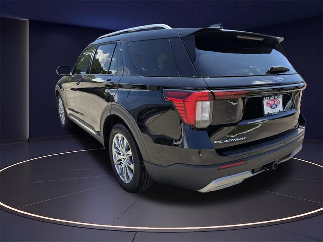 Certified 2026 Ford Explorer Platinum RWD image 6