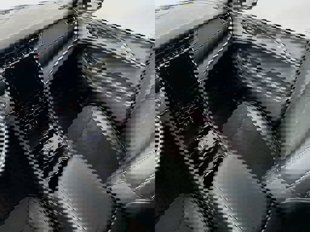 Used 2024 Jeep Grand Cherokee Altitude image 14