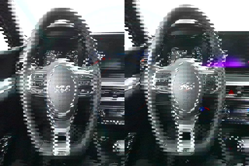 Used 2024 Kia K5 GT-Line w/ GT-Line Premium Package image 12