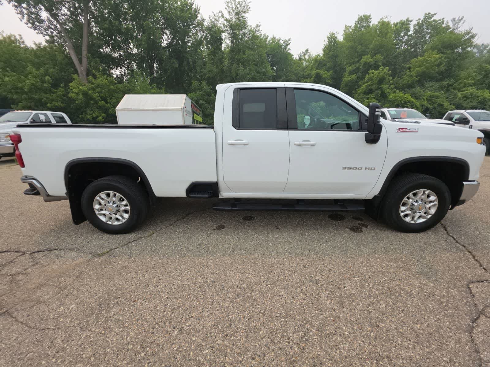 Used 2024 Chevrolet Silverado 3500 LT w/ True North Edition AWD/4WD image 6