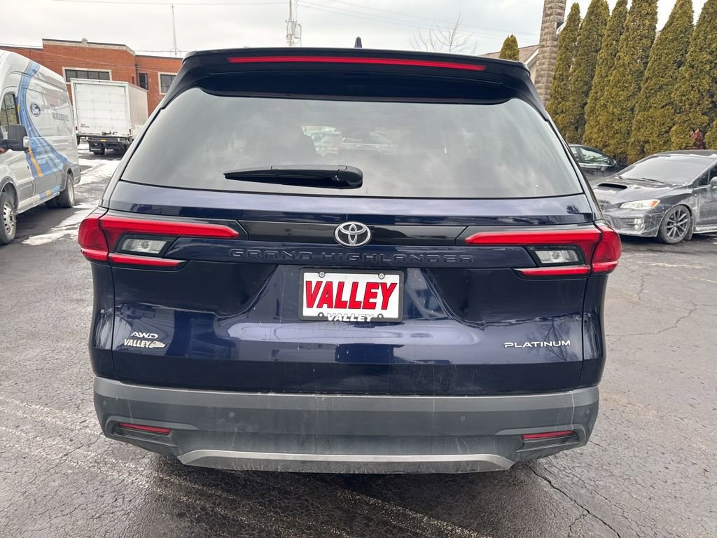 Used 2024 Toyota Grand Highlander Platinum image 12