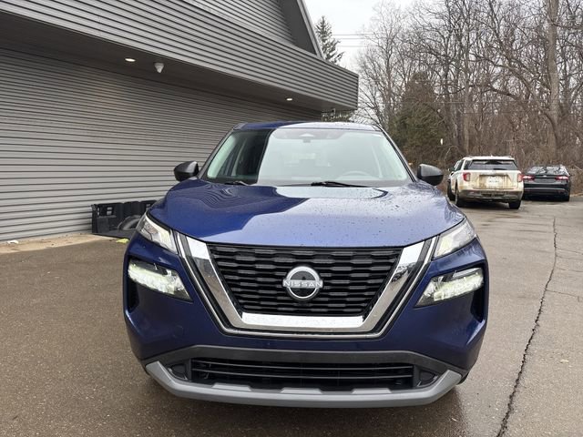 Used 2023 Nissan Rogue S image 16