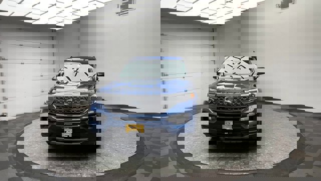 Certified 2022 Ford Explorer XLT w/ XLT Sport Appearance Package image 4