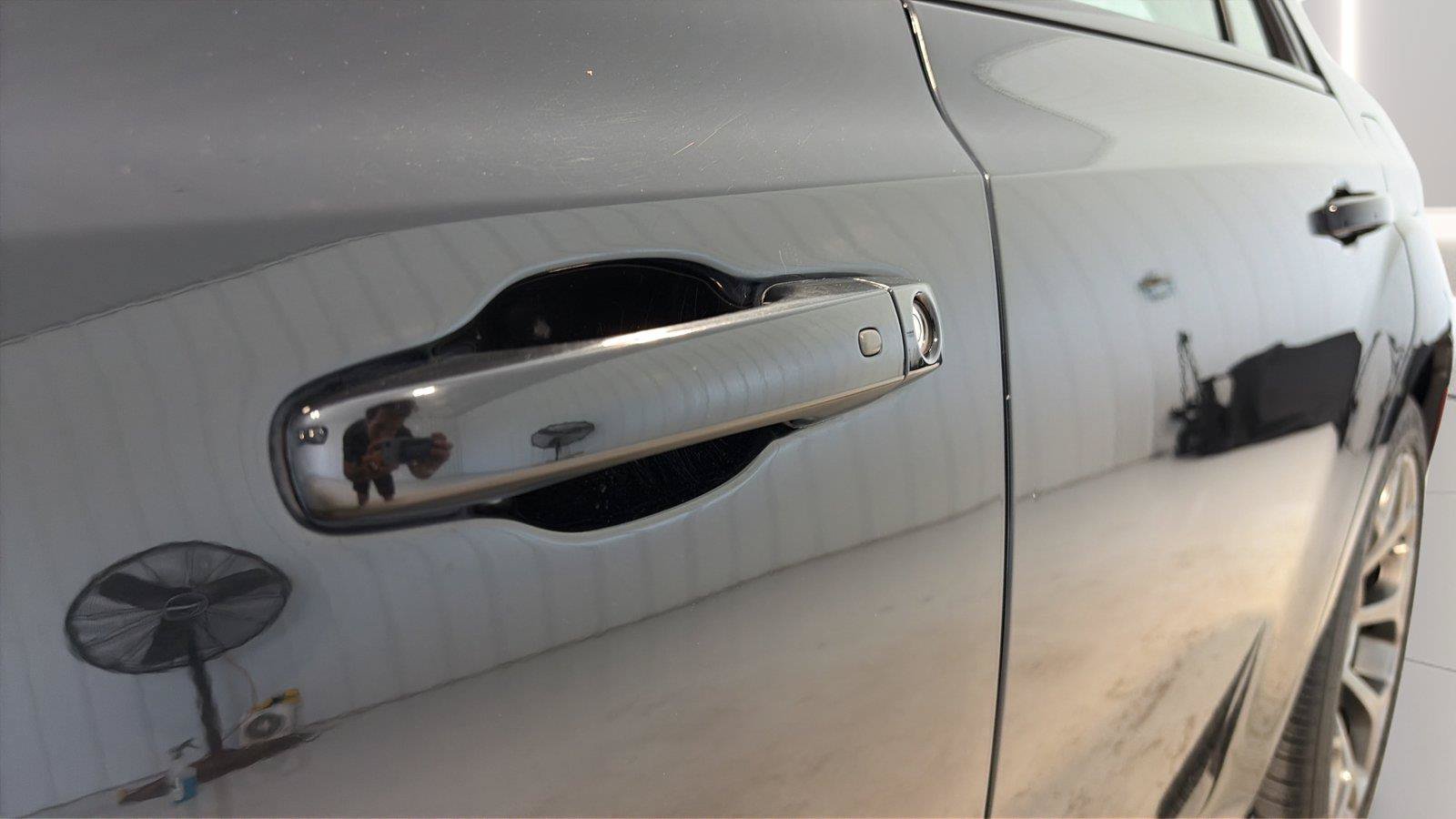 Used 2018 Chrysler 300 Touring w/ Sport Appearance Package RWD image 29