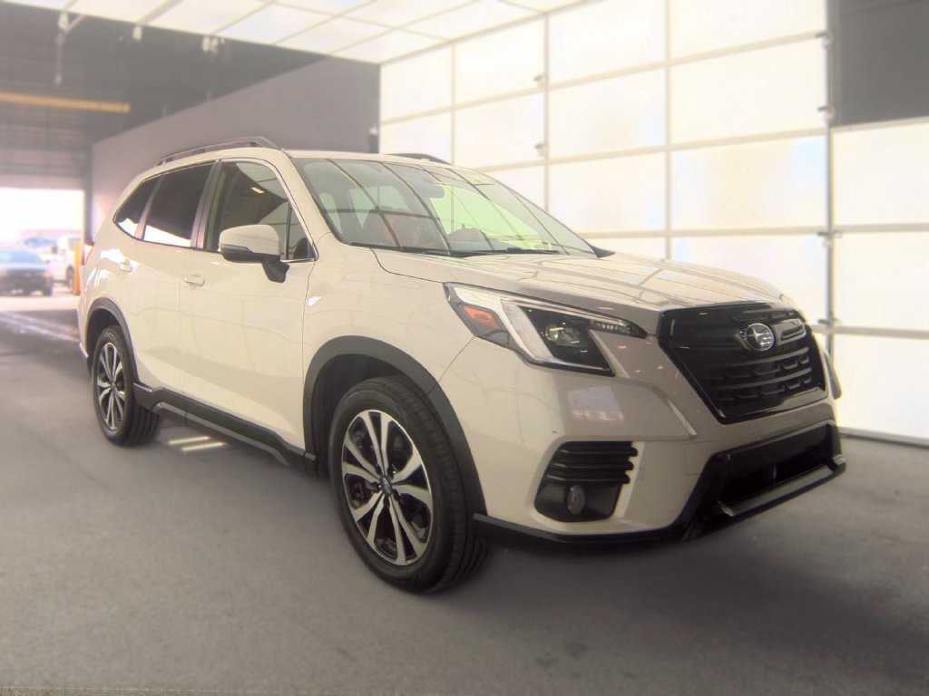 Used 2023 Subaru Forester Limited AWD/4WD image 2