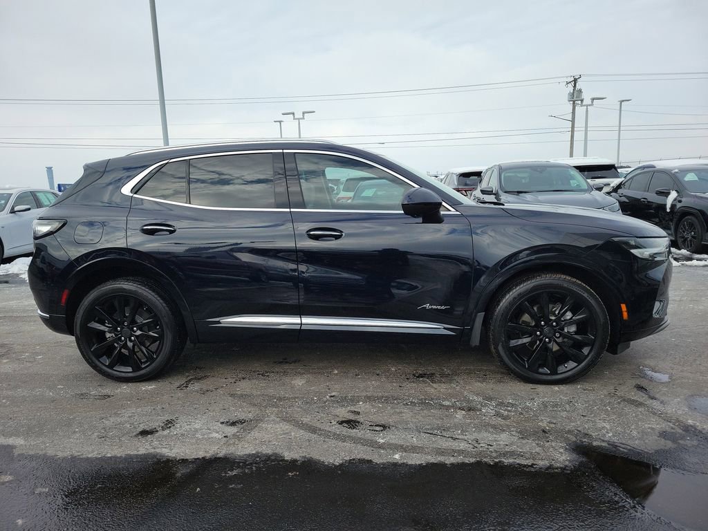 Used 2021 Buick Envision Avenir w/ Technology Package II image 3