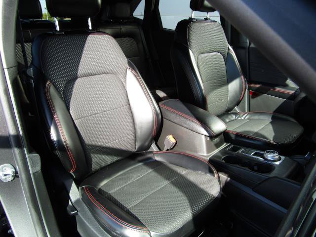 Certified 2024 Ford Escape ST-Line Select w/ Tech Pack #1 AWD/4WD image 8