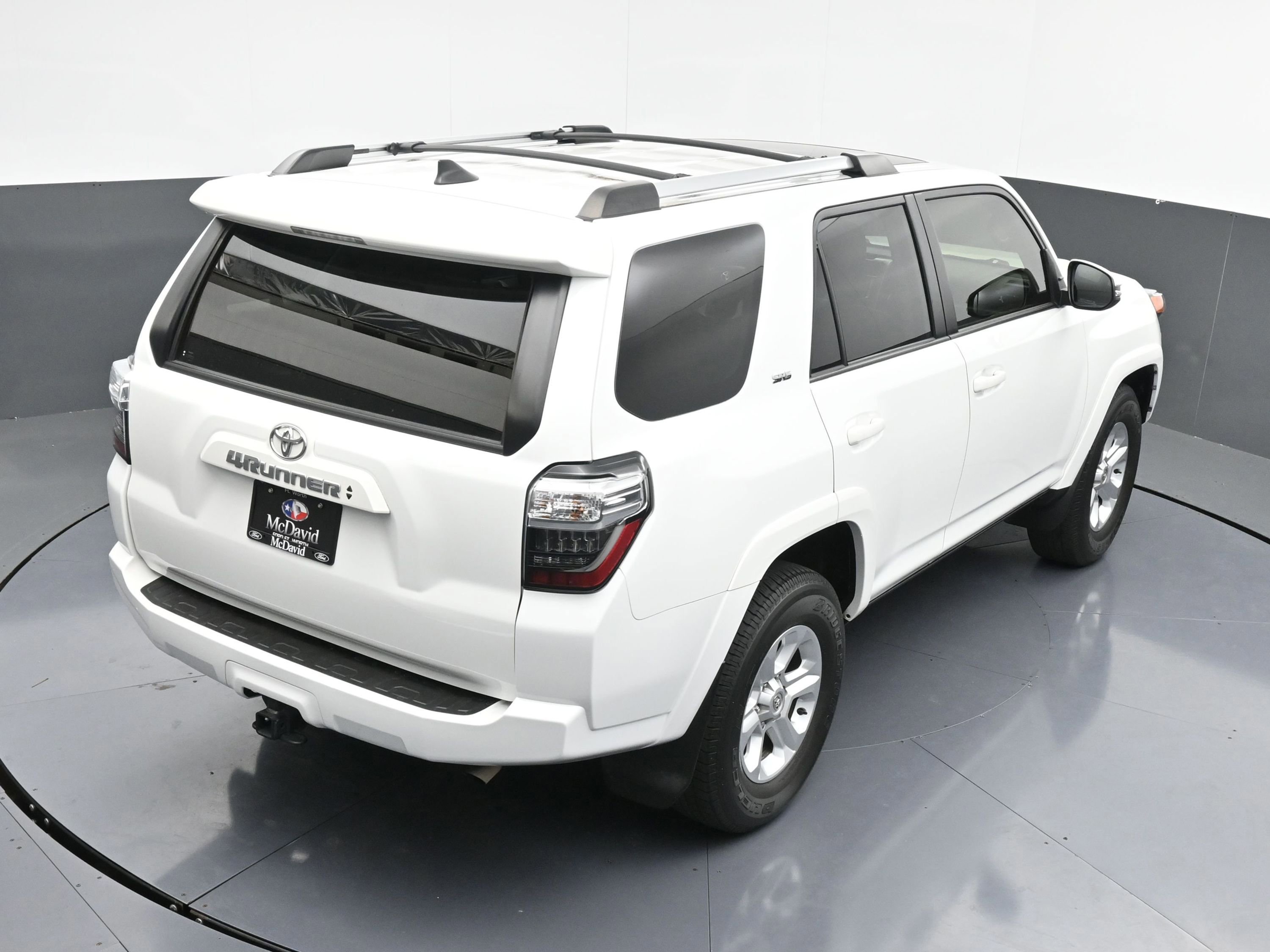 Used 2022 Toyota 4Runner SR5 Premium w/ Moonroof Package image 16