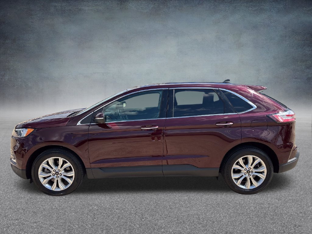 Certified 2024 Ford Edge Titanium AWD/4WD image 2
