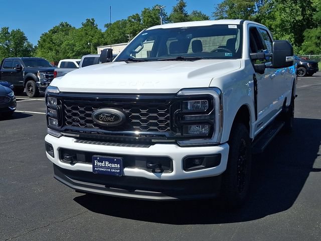 Certified 2025 Ford F250 XLT w/ Black Appearance Package AWD/4WD image 5