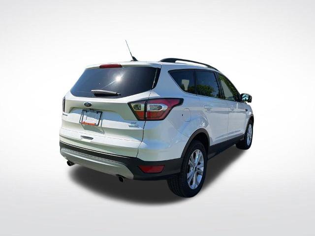 Certified 2018 Ford Escape SE w/ SE Sync 3 Package AWD/4WD image 4