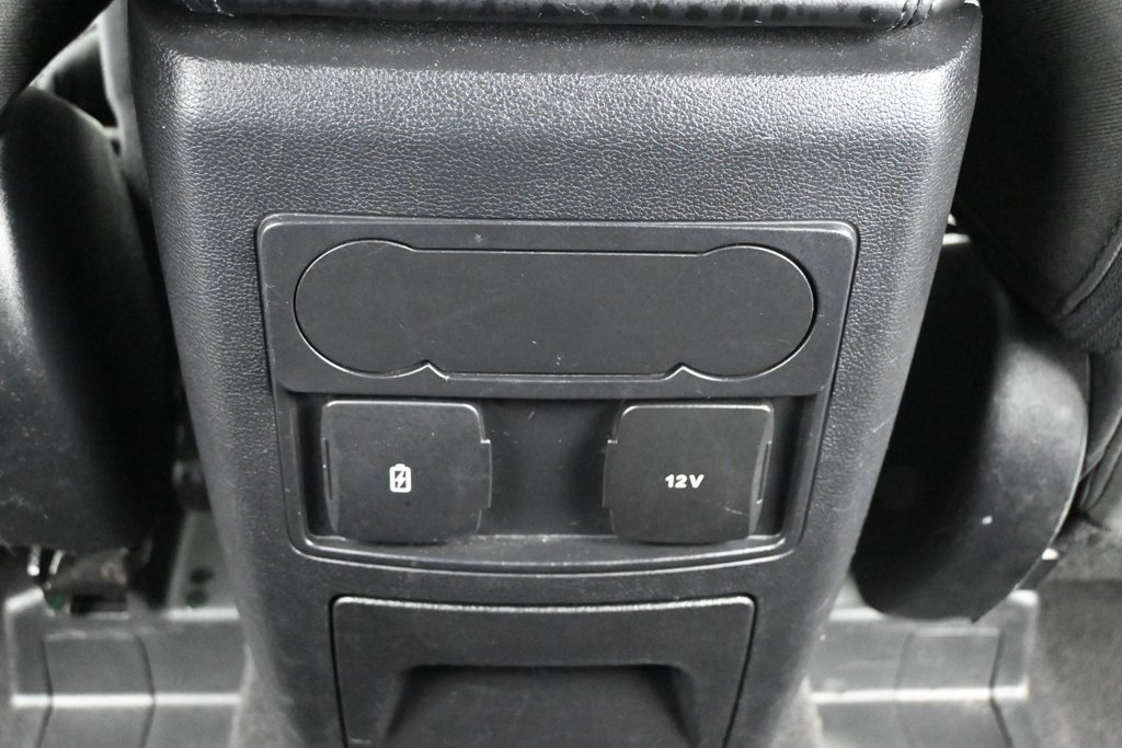 Certified 2023 Ford Explorer XLT RWD image 20