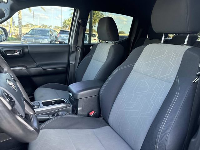 Used 2020 Toyota Tacoma TRD Off-Road image 17