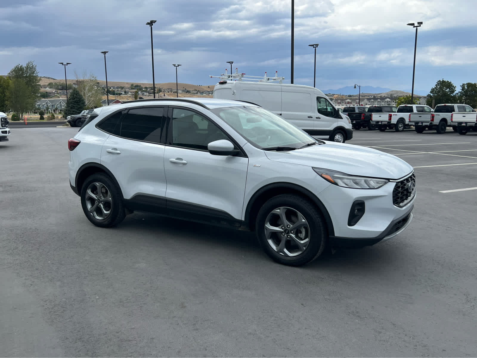 Certified 2025 Ford Escape ST-Line Select AWD/4WD image 5