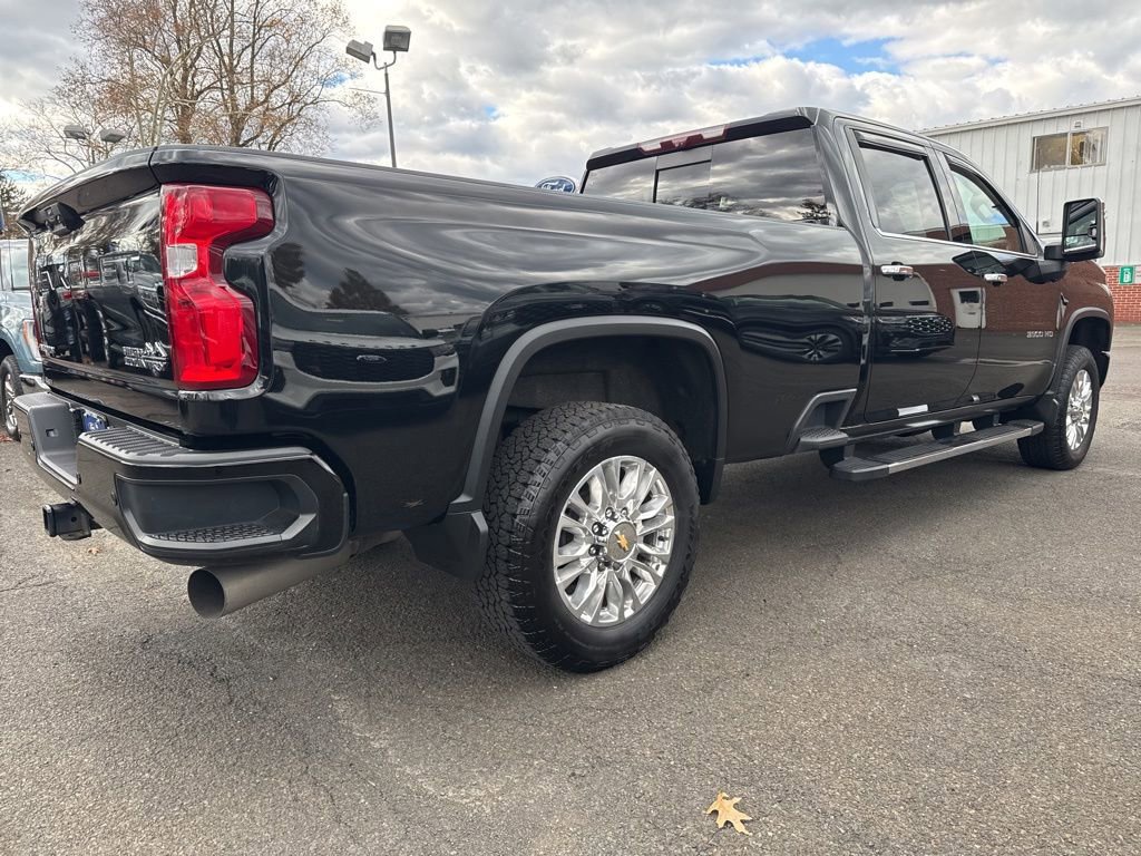 Used 2021 Chevrolet Silverado 3500 High Country w/ Z71 Off-Road Package image 3