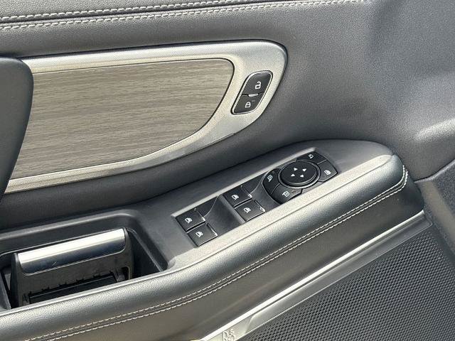 Certified 2025 Ford Expedition Max Platinum AWD/4WD image 17