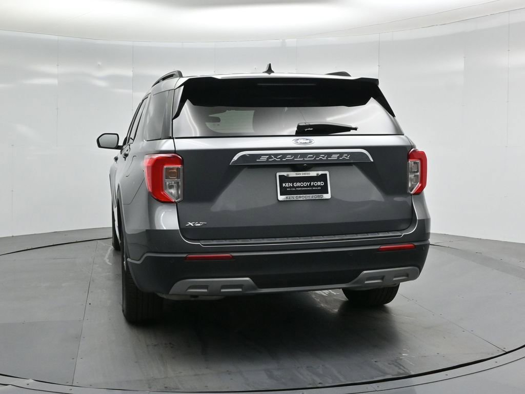 Certified 2023 Ford Explorer XLT w/ Equipment Group 202A image 31