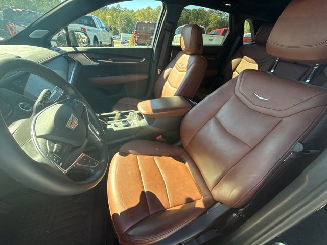 Used 2025 Cadillac XT5 Premium Luxury FWD image 10