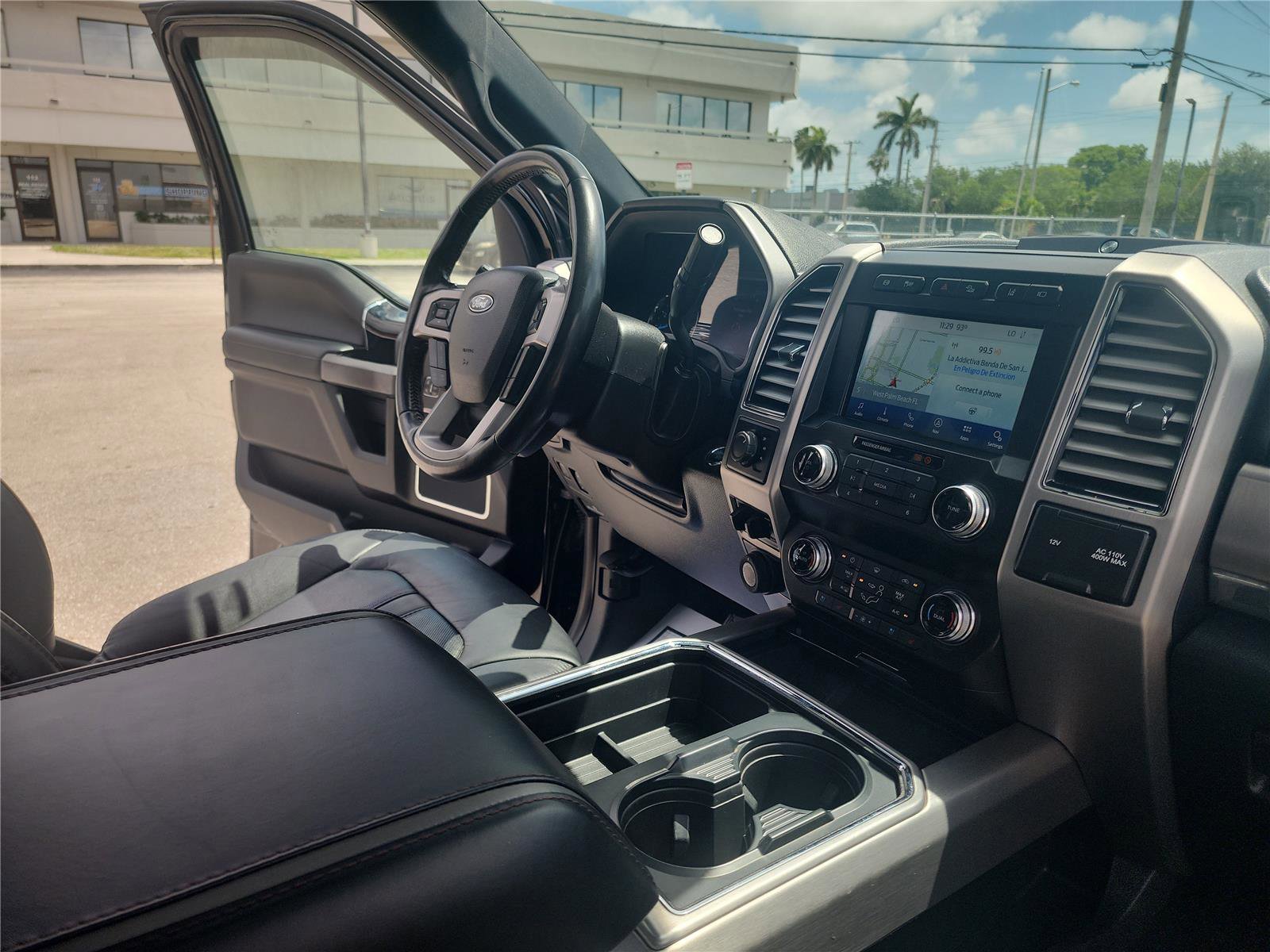 Certified 2020 Ford F350 Platinum w/ Tremor Off-Road Package AWD/4WD image 30