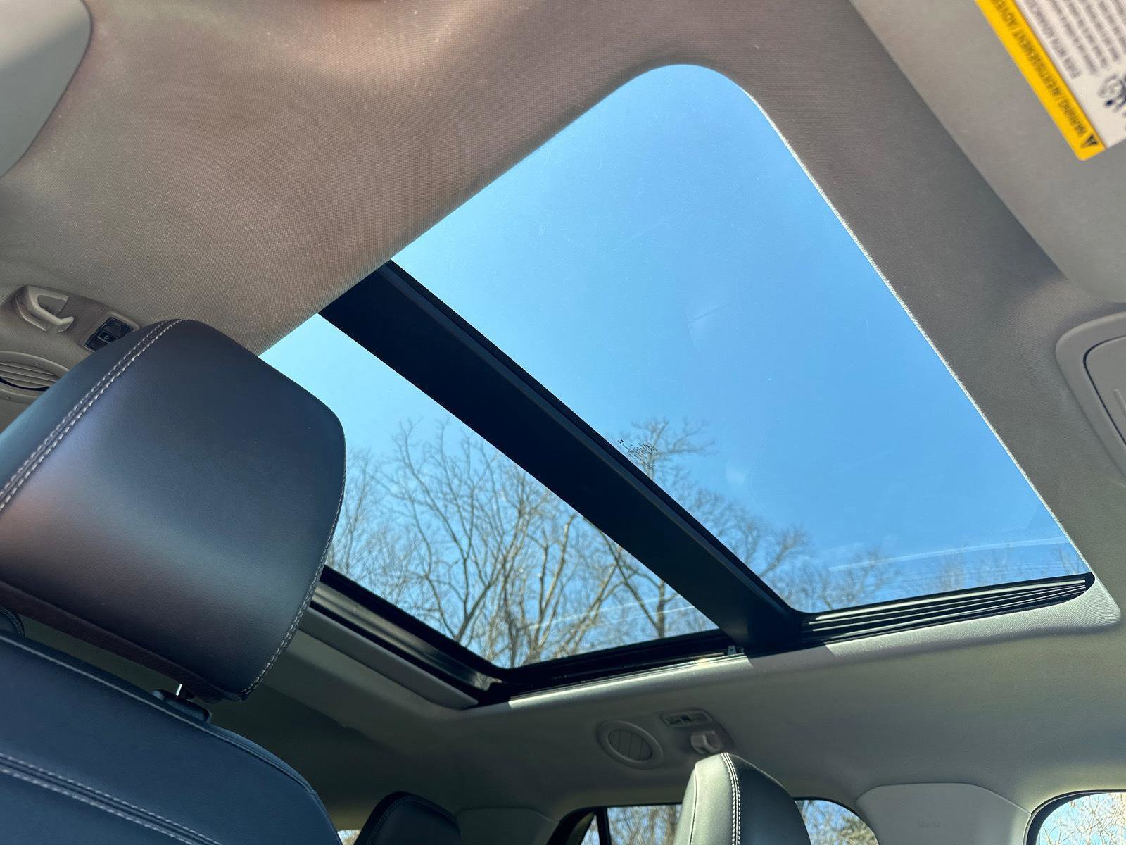 Certified 2023 Ford Explorer XLT w/ Equipment Group 202A image 15