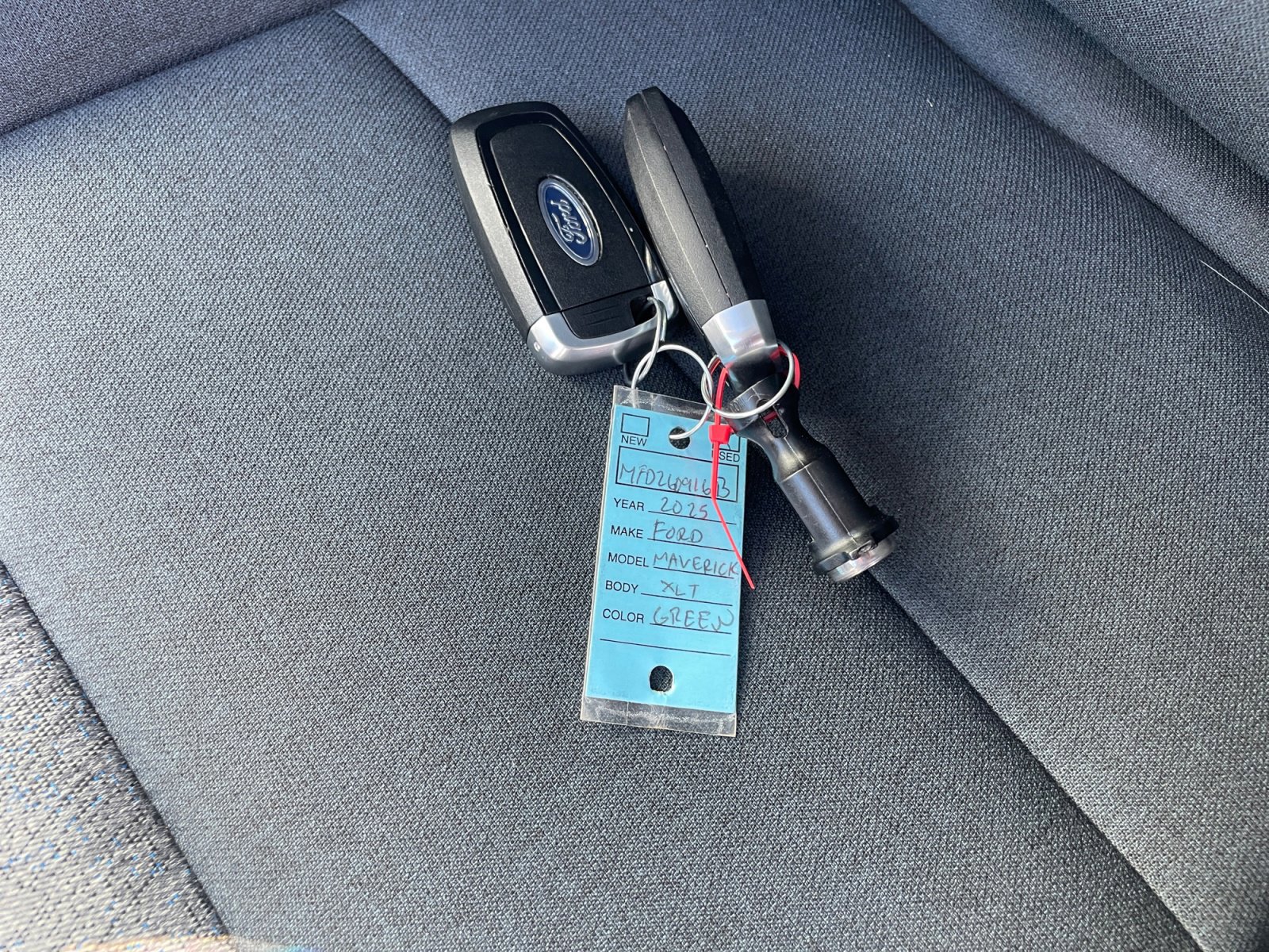 Certified 2025 Ford Maverick XLT w/ XLT Luxury Package image 33