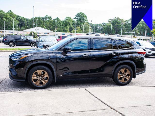Used 2022 Toyota Highlander Bronze Edition AWD/4WD image 3