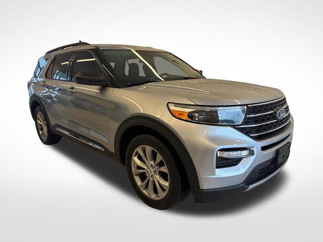 Certified 2023 Ford Explorer XLT w/ Equipment Group 202A RWD image 4