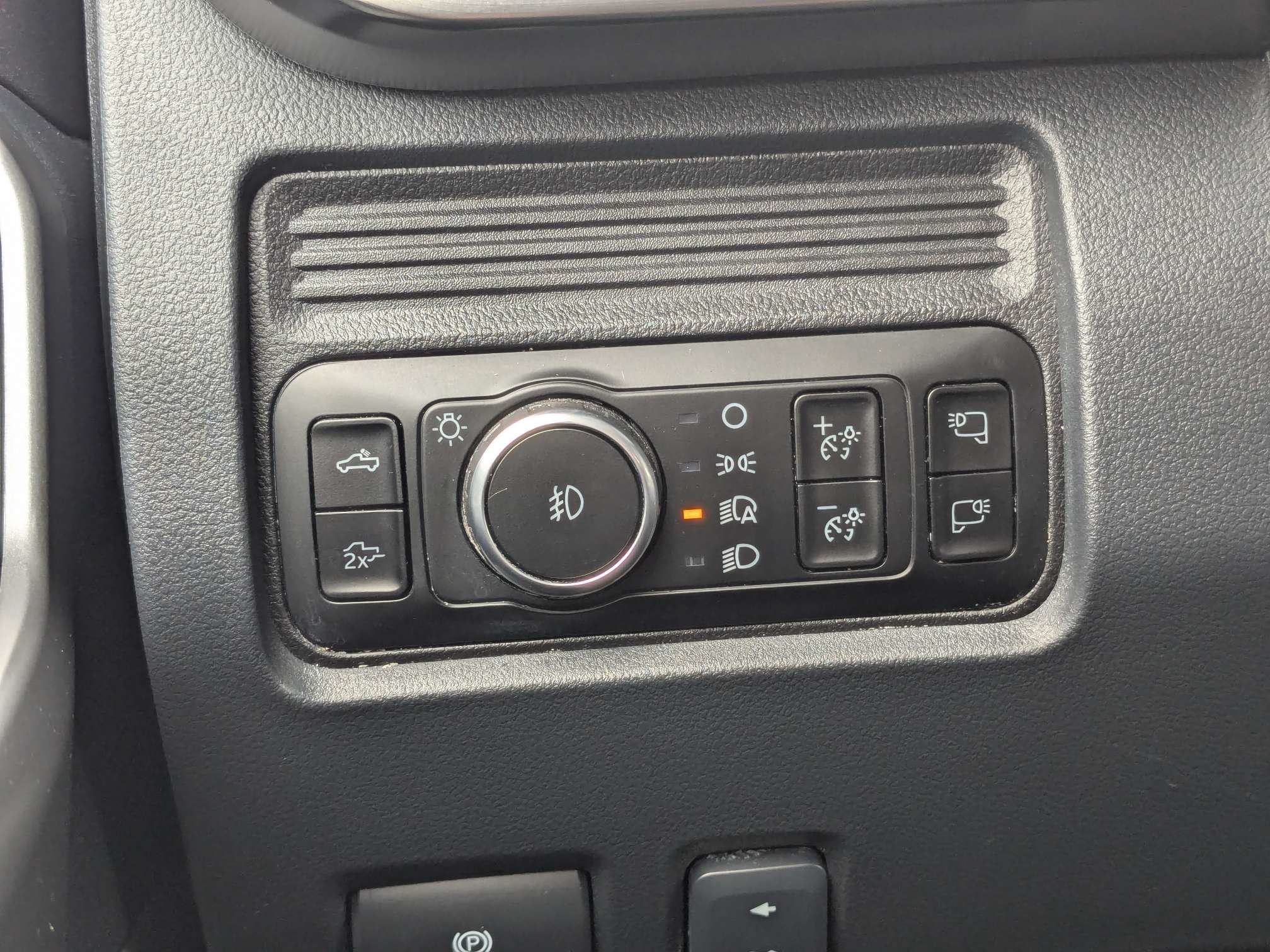 Certified 2026 Ford F250 Lariat AWD/4WD image 25