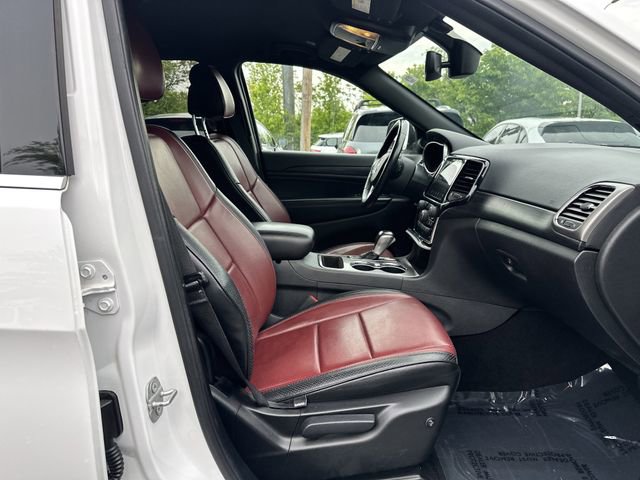 Used 2020 Jeep Grand Cherokee Laredo w/ 18" Wheel & 8.4" Radio Group AWD/4WD image 33