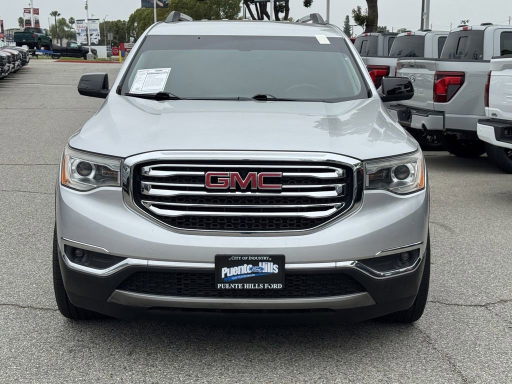 Used 2017 GMC Acadia SLT FWD image 2