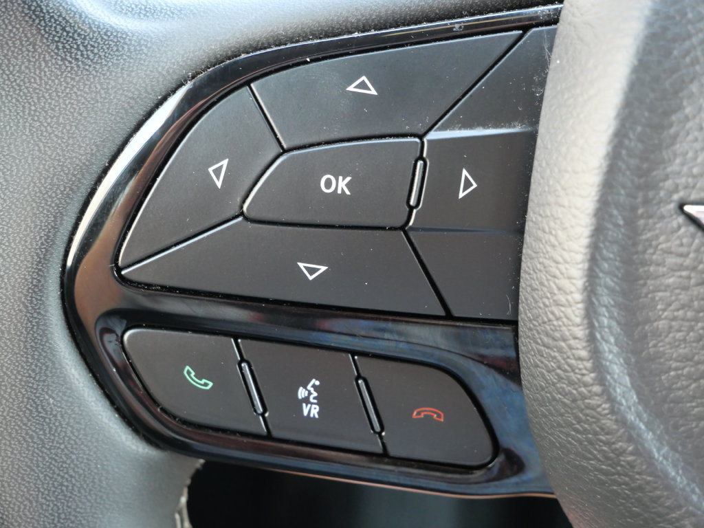 Used 2023 Chrysler Pacifica Touring FWD image 24