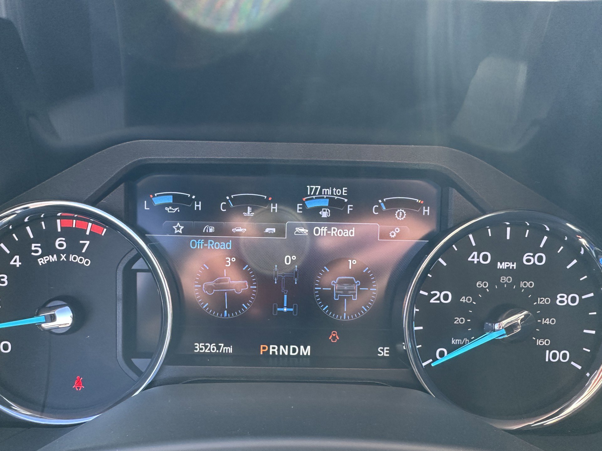 Certified 2022 Ford F350 Lariat w/ Tremor Off-Road Package image 16