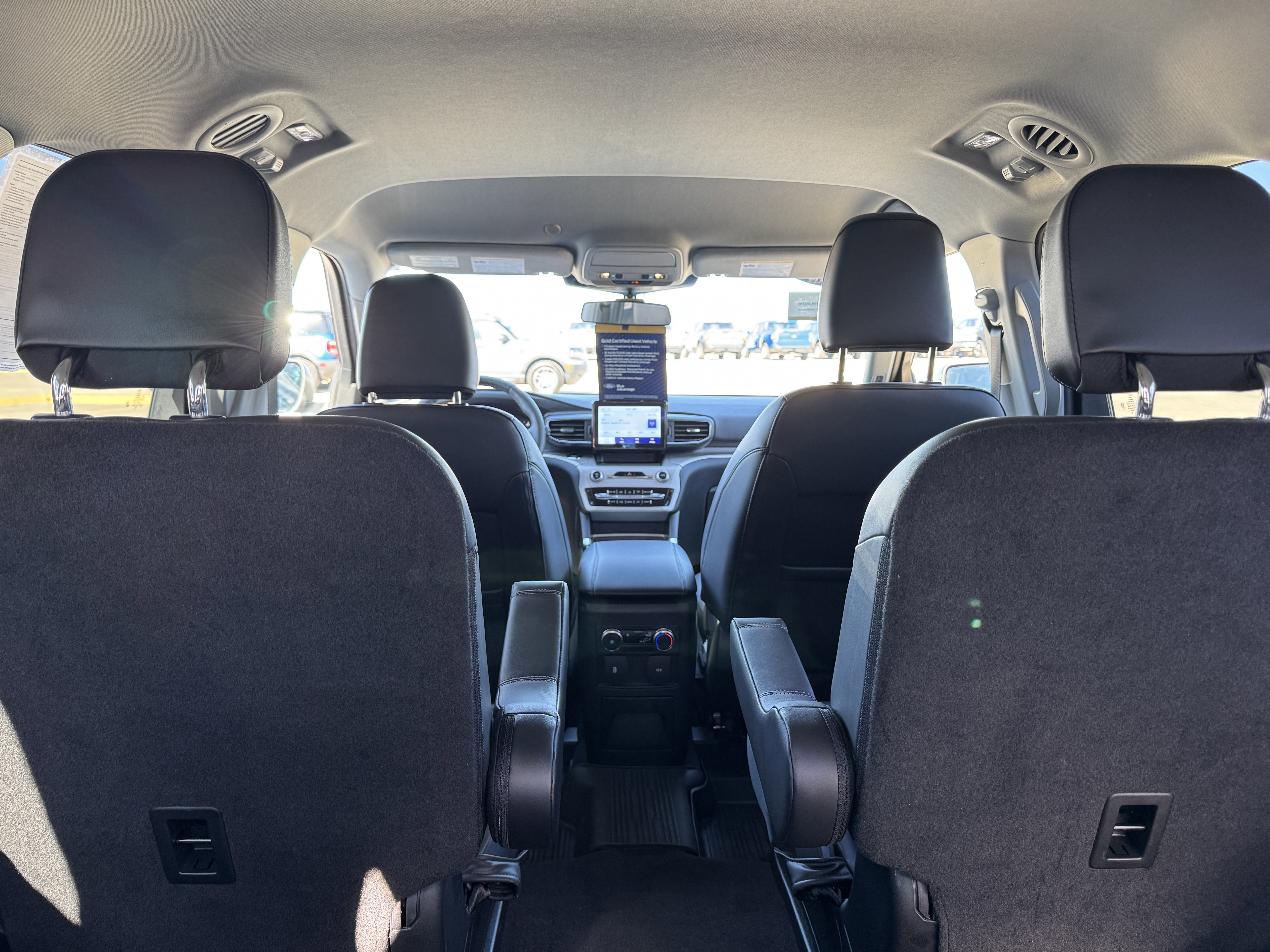 Certified 2022 Ford Explorer XLT w/ Equipment Group 202A image 38