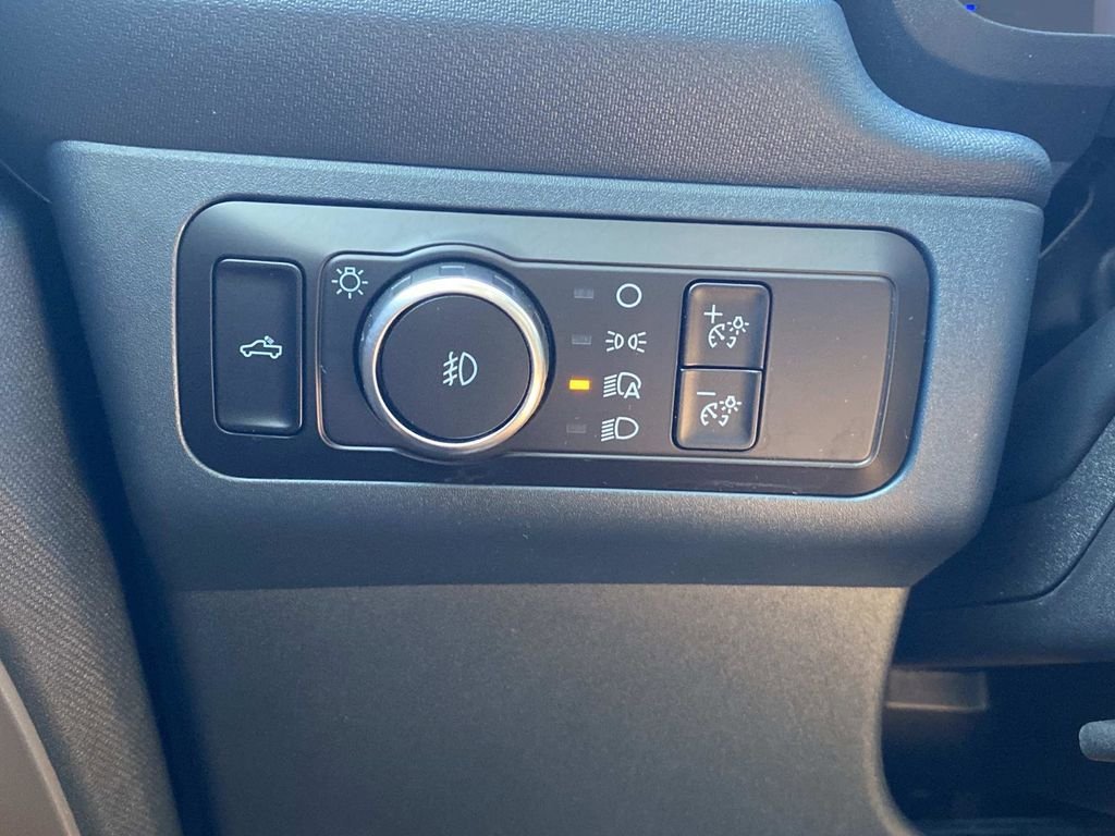Certified 2025 Ford Maverick Lobo AWD/4WD image 31