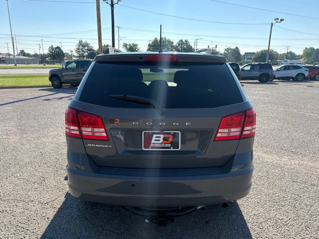 Used 2020 Dodge Journey SE w/ Blacktop Package FWD image 4