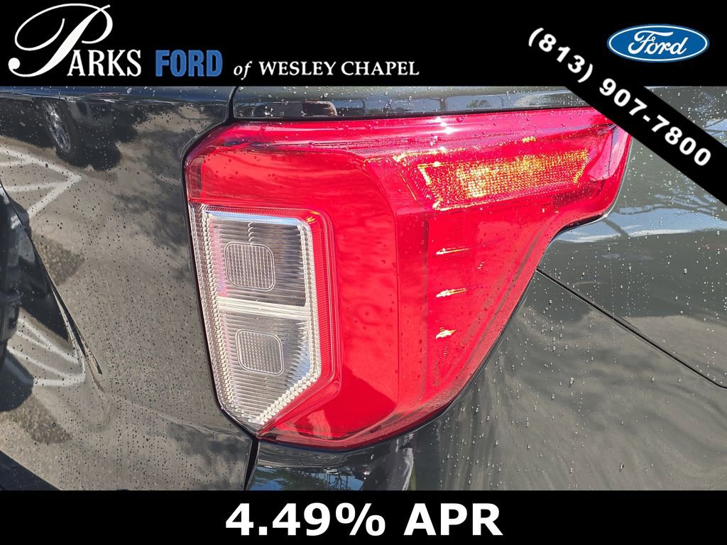 Certified 2022 Ford Explorer XLT w/ Equipment Group 202A AWD/4WD image 7
