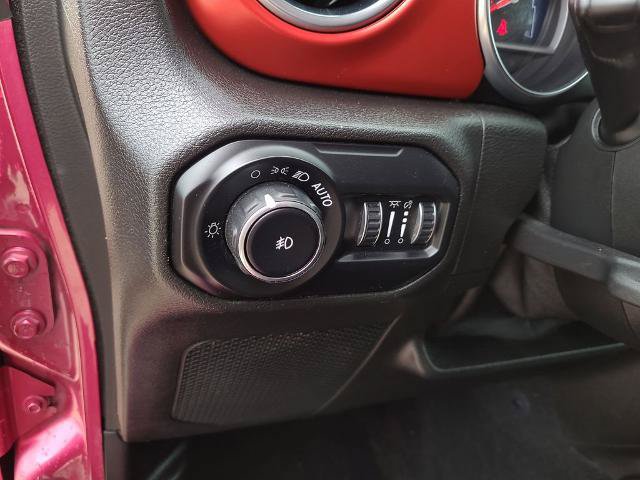 Used 2021 Jeep Wrangler Unlimited Rubicon AWD/4WD image 24
