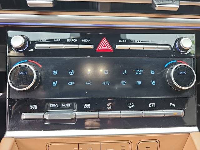 Used 2025 Hyundai Santa Fe Limited AWD/4WD image 24