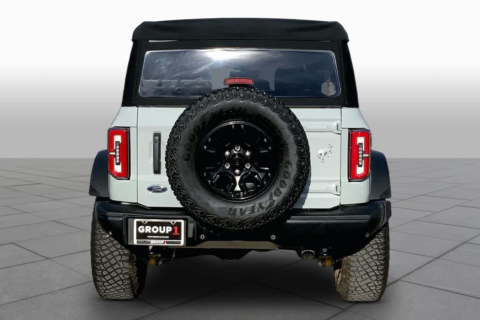Certified 2023 Ford Bronco Badlands w/ Sasquatch Package AWD/4WD image 5
