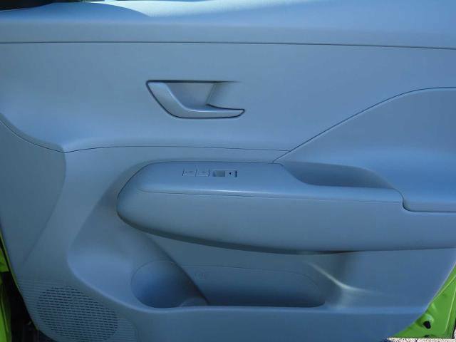 Used 2025 Hyundai Kona SEL image 21