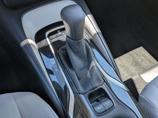 Used 2022 Toyota Corolla LE FWD image 23