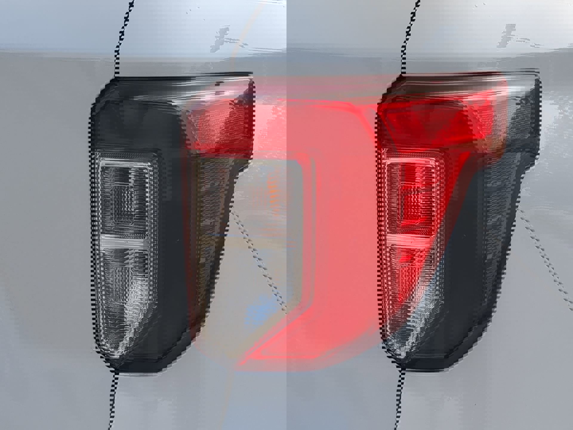 Certified 2020 Ford Explorer XLT w/ Equipment Group 202A image 37