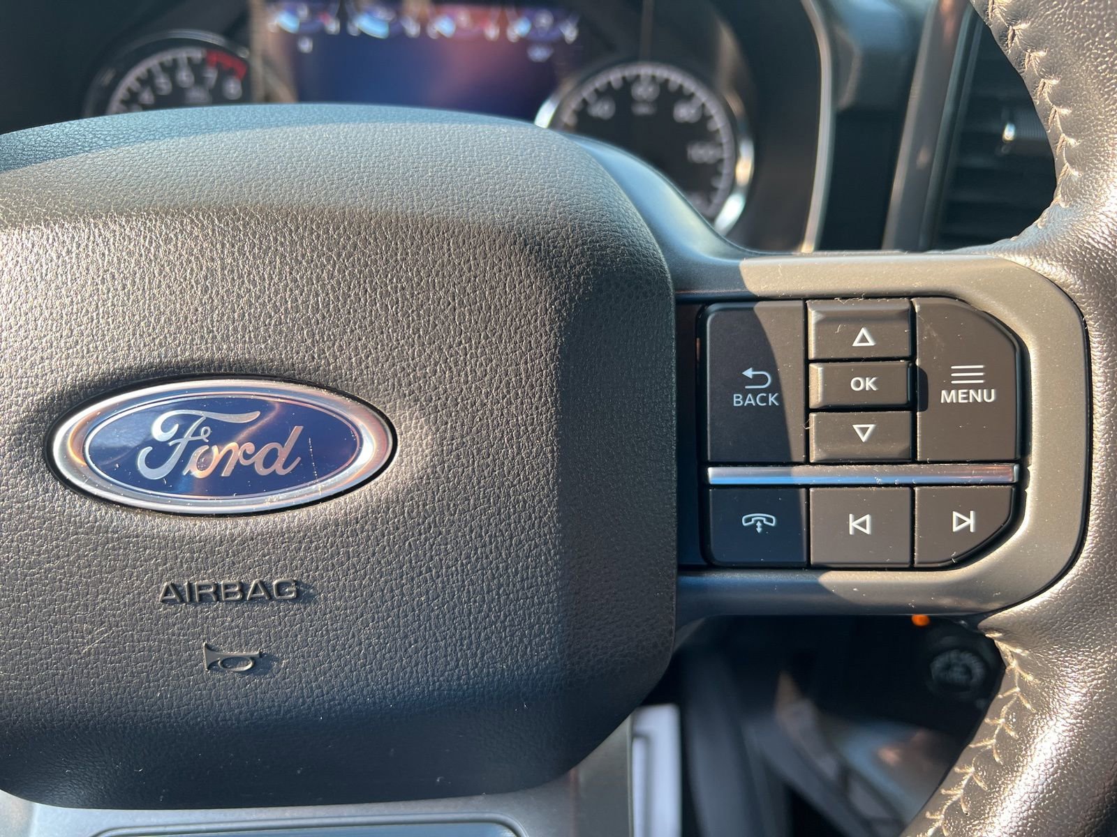 Certified 2022 Ford F150 XLT w/ Equipment Group 302A High image 21