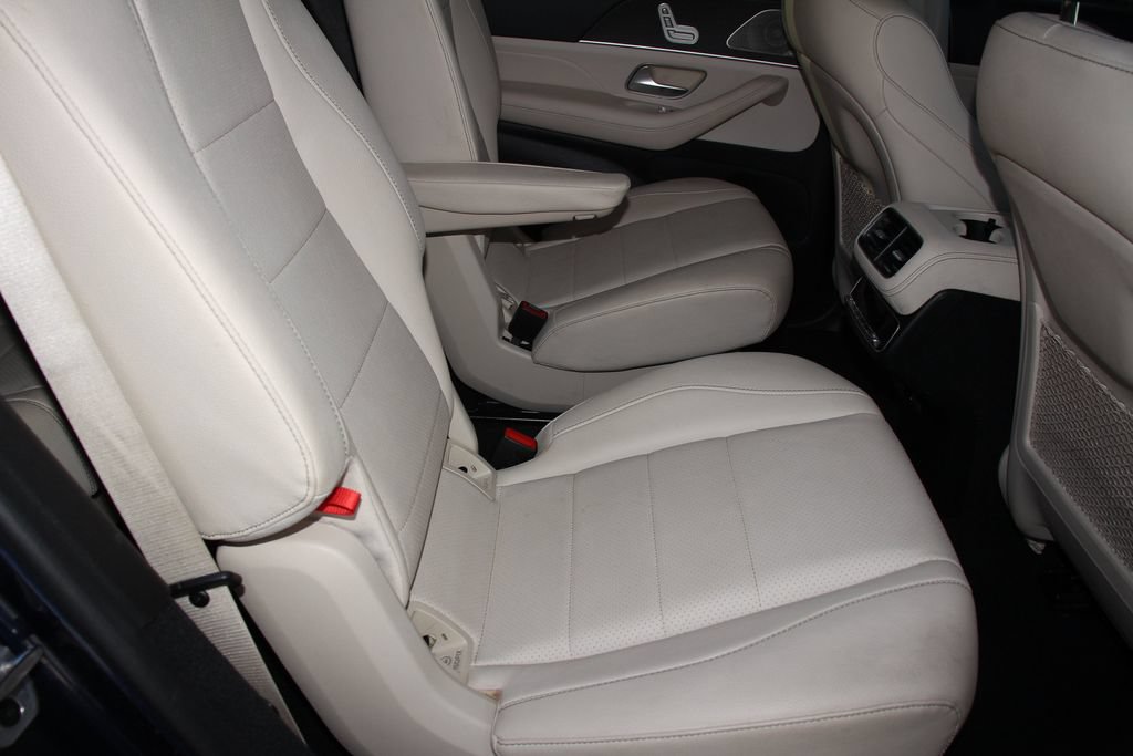 Used 2022 Mercedes-Benz GLS 450 4MATIC image 24