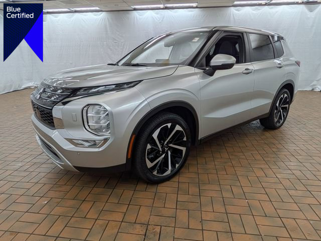 Used 2024 Mitsubishi Outlander SE