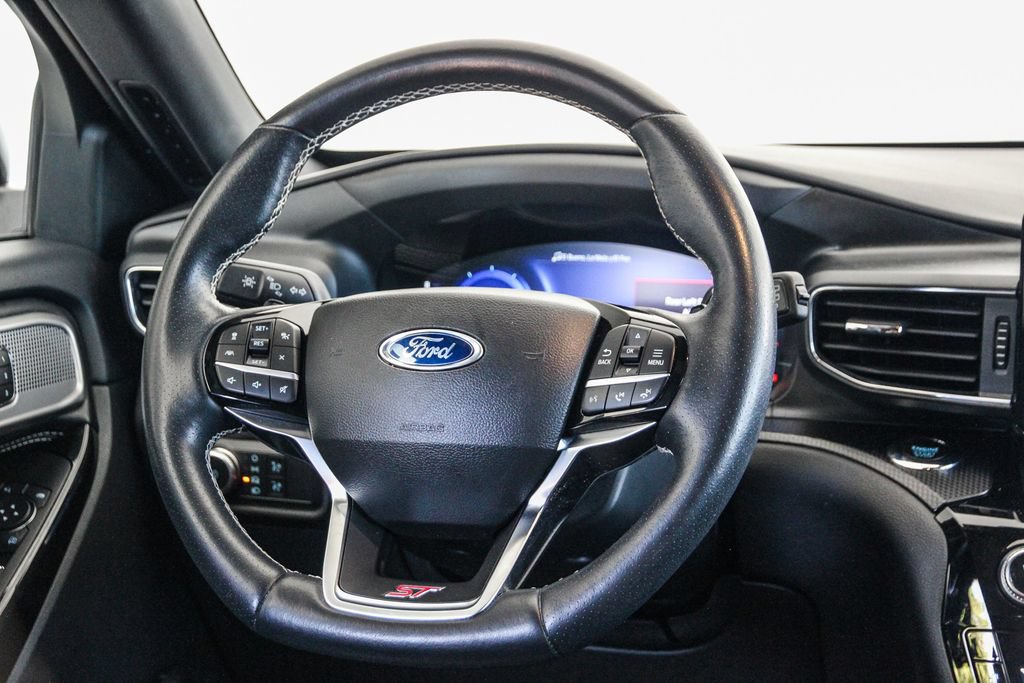 Certified 2022 Ford Explorer ST w/ Equipment Group 401A AWD/4WD image 16